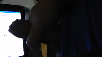 Preview 3 of Twink Cusm - Banho de porra na mulher do Edrezen.