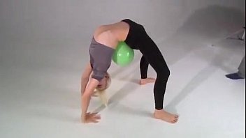 Preview 4 of Sex On Slipping - Zlata Contortionist- DISCOVERY CHANNEL Is It Possible
