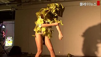 Preview 3 of Porn Mommy Poo - Korean Art Project Evelyn Kuhnke