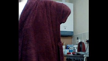 Preview 4 of Gwhitegirl In The Hood - VID 20150522 044447