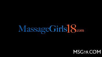Preview 4 of Jini Video Xxx - Active masseuse gives a head job