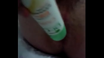 Preview 4 of Sos Smel - Ela enfiou um tubo de desodorante no meu cu.