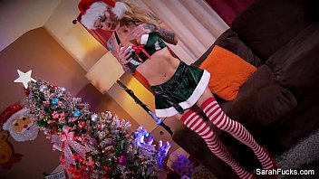 Preview 1 of Alena Croft Bra - Sarah Jessie Christmas Masturbation