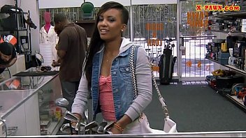 Preview 1 of Painful Try - Shaved pussy ebony banged by pawn guy for the golf clubs