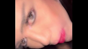 Preview 2 of Xnxxxxx Uxnxxx - Me prostituindo na rua