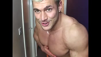 Preview 3 of Xxxxxxxcz - Pizza Delivery HUNK!