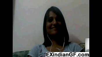 Preview 2 of Presenter Sambil Sex - Flashing my indian boobs just for you