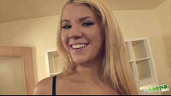 Preview 1 of Xxvl Com Moi Nhat - A Zorah le gusta chupar - Full scene - Toni Ribas y Zorah White