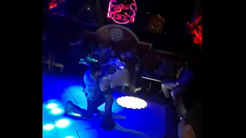 Preview 1 of Milf Anl And Girl Lesbian - Show de discoteca