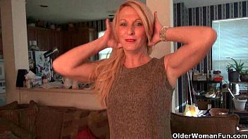 Preview 1 of Son In Law Get Granny Pregnant - American milf Shelby lowers her pantyhose and has some fun