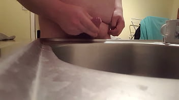 Preview 1 of Thai Tubee - Pissing on my other hand