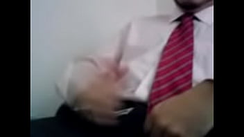 Preview 1 of Latin Angils Fuck - Jerking at office