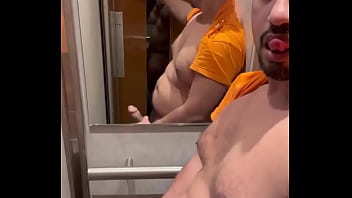 Preview 2 of Mandingo In Bath - Il est temps de te rendre utile salope ! Tu ne vaux rien tant que tu n&rsquo_as pas vid&eacute_ les couilles de ton amant br&eacute_silie ...