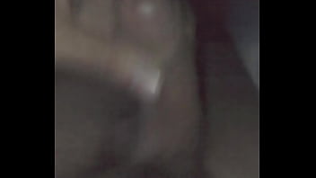 Preview 4 of Comshot Penis Stiemolierung - lisandro militar venezolano duro bajo las sabanas ense&ntilde_a su verga en facebook