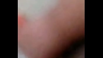 Preview 1 of Phaking Xxx - rica mamasita masturbandose con su peine