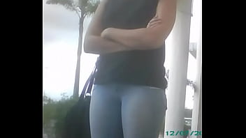 Preview 2 of Moti Xxx Video Budhi - Jeans colado
