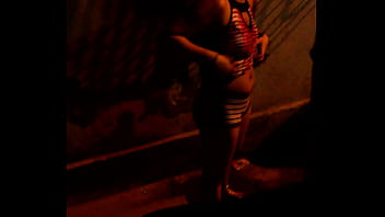 Preview 3 of Father Force To Daughter Friend - Flagrante Novinha Mijando Fora do Baile