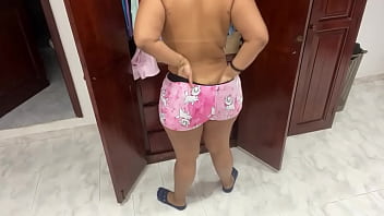 Preview 2 of Sex Big Tips - Camara graba y atrapa a la criada caliente