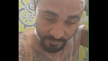 Preview 3 of Old X Vedos - Safadinho pelado tomando banho gostoso