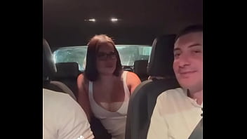 Preview 1 of Collag Xxx Bf - Japonesa Casada Sendo Arrombada por Neg&atilde_o dotado no carro enquanto o noivo Corninho dirige e assiste tudo - Lina Nakamura - John Coffee - Asi&aacute_tica Safada