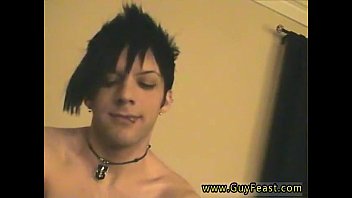 Preview 2 of Familis Sex Porno - Gay bareback sex mpegs Trace and William talk casually about things