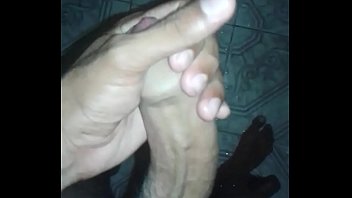 Preview 1 of Man Dayafrom - Espalhando Leite no Banho