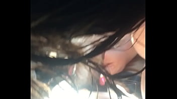 Preview 2 of En El Agua Xxx - Babysitter blowjob in car