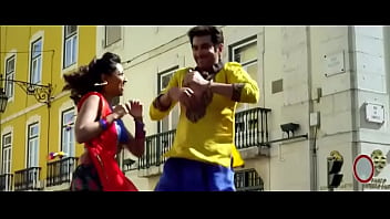 Preview 3 of Deskicutiex - Indian hot actress Aindrita Ray nipple visible