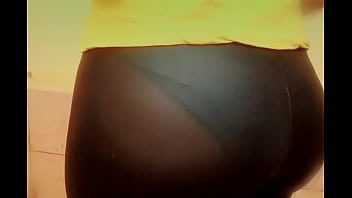 Preview 3 of Shemale Ffuck Train - Esposa de calcinha marcando