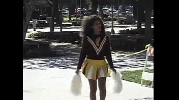 Preview 1 of Meter Mevsimler - Cheerleader in Sona