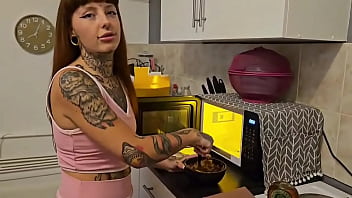 Preview 2 of Blowjob Creamy - WHO LIKES CHOCOLATE FLAKE CAKES? EVEN BETTER WITH PEE!VIDEO IN COMMENTS