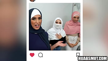 Preview 1 of Eat Me Motherfucker - Hot muslim girls get fucked