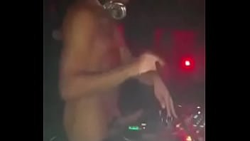 Preview 3 of Real Sax Garl - Dj  pauzudo de pau duro na balada