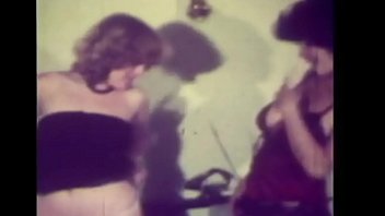 Preview 1 of Double Penetration New Girl - old VHS porn from 1970