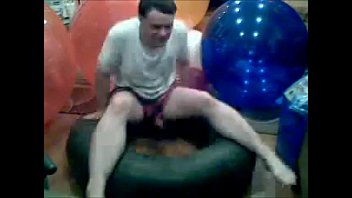 Preview 4 of Man And Goat Sexy Video - Alem&atilde_o dos baloes