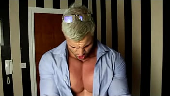 Preview 2 of Xxx Red Hende - 007 PECS