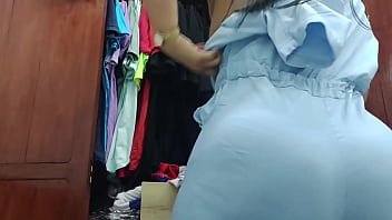 Preview 4 of China Xxx Vidos - La criada sorprendida por la c&aacute_mara