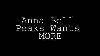 Preview 1 of Porono 2020 - Anna Bell Peaks Squirts Like Crazy