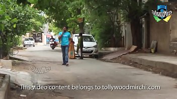 Preview 1 of Vidyos Porno - Indian house owner tempted by young bachelor............. HD