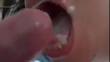 Preview 3 of Nyah Jb - camila tomando leite 1