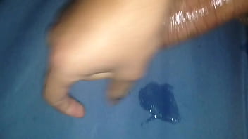 Preview 1 of Tube Game Tv - are u wet (_.MOV