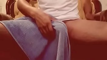 Preview 1 of Hd Dani Daniyal - jugando con mi amigo
