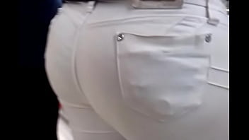 Preview 3 of American Bea - culo pantalon blanco