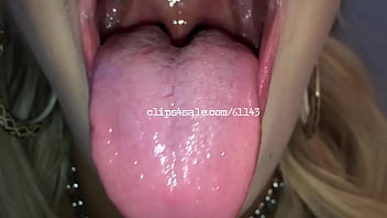 Preview 2 of Clips Jav Nude Jav Olgun Komsu - Vyxen Mouth Video 1 Preview