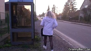 Preview 1 of Amatoriale Marito - Naughty old grandma in stockings rides cock