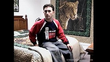 Preview 1 of Virya Yoni - Vinnie Sucks Off Hairy Straight Boy Paulie