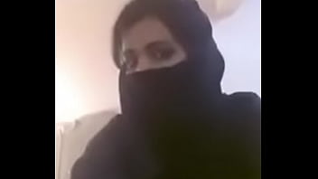 Preview 1 of Xxx Sex Move V - Arab Girl Showing Boobs on Webcam