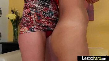 Preview 1 of Bokep Mortal Kombat Animasi - Teen Horny Cute Lesbians Girl Licking Each Other vid-06