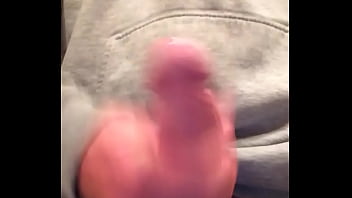 Preview 2 of Genau Stark Creampie - Jacking off big cock