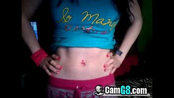Preview 1 of Nunca Fiz Isso - Cute Tight Teen Flashes on Webcam Chat - camg8